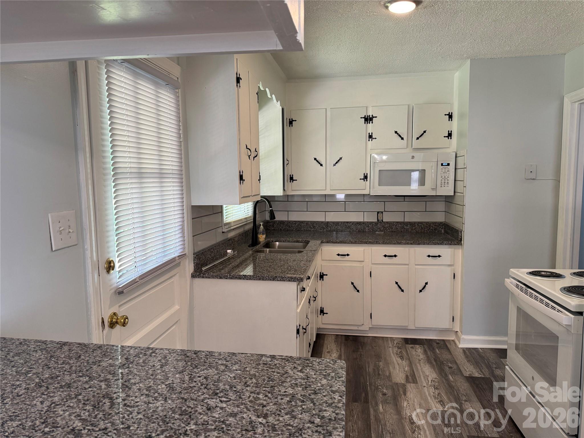 Oakwood Acres - Residential