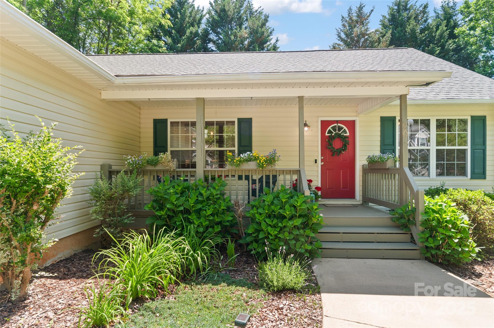 20 Grove Garden Avenue