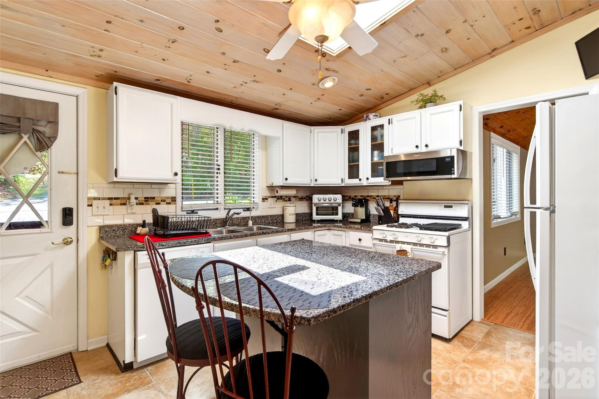 334 Harbor Lake Road
