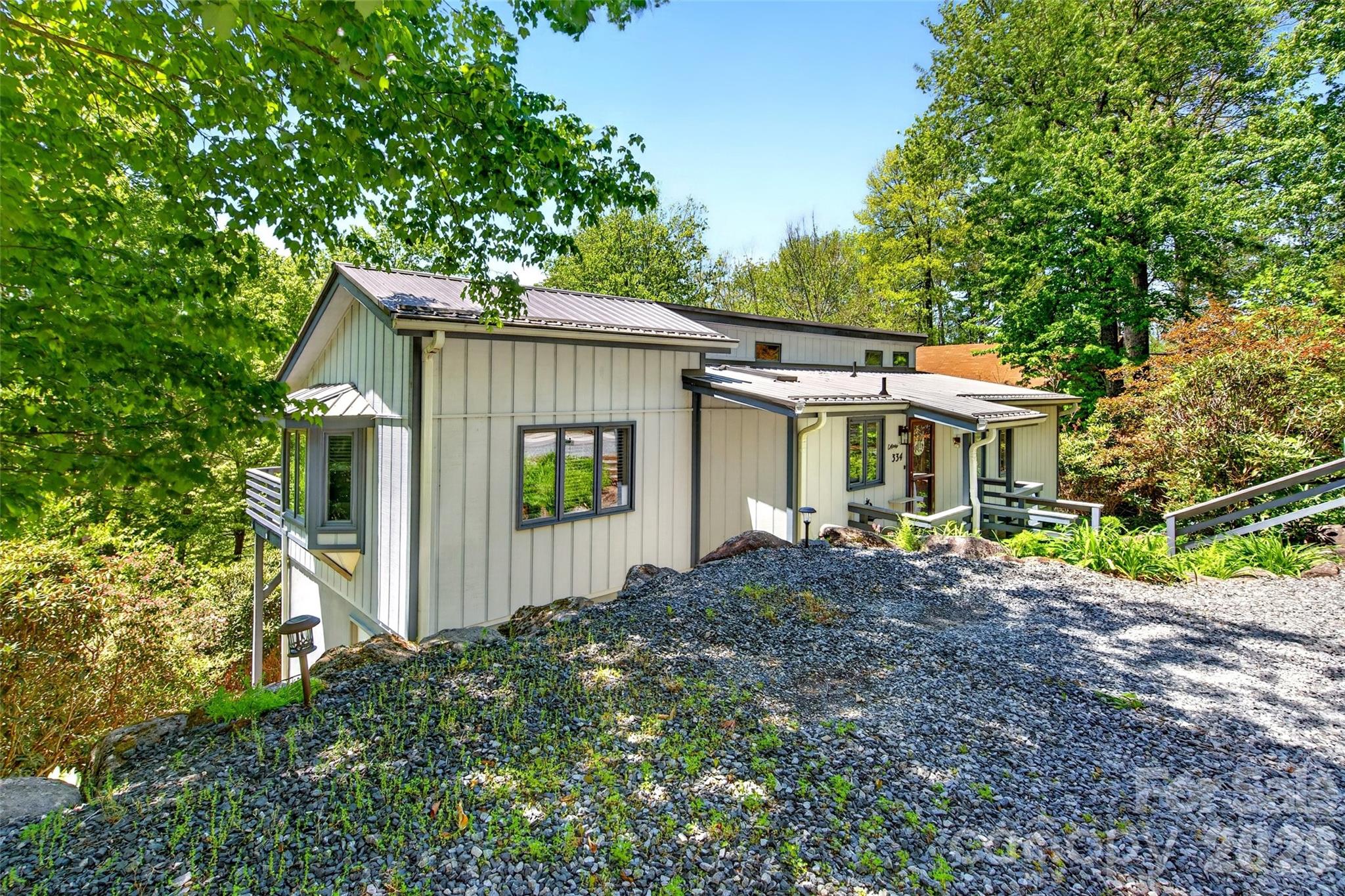 334 Harbor Lake Road, Newland, NC, 28657