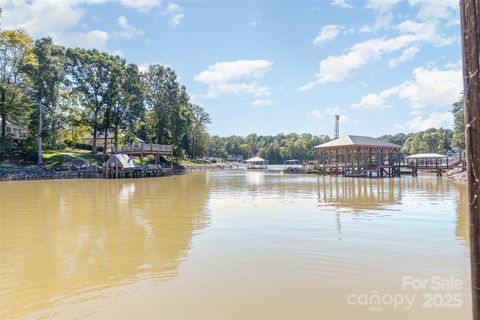698 Beaten Path Road Mooresville NC 28117
