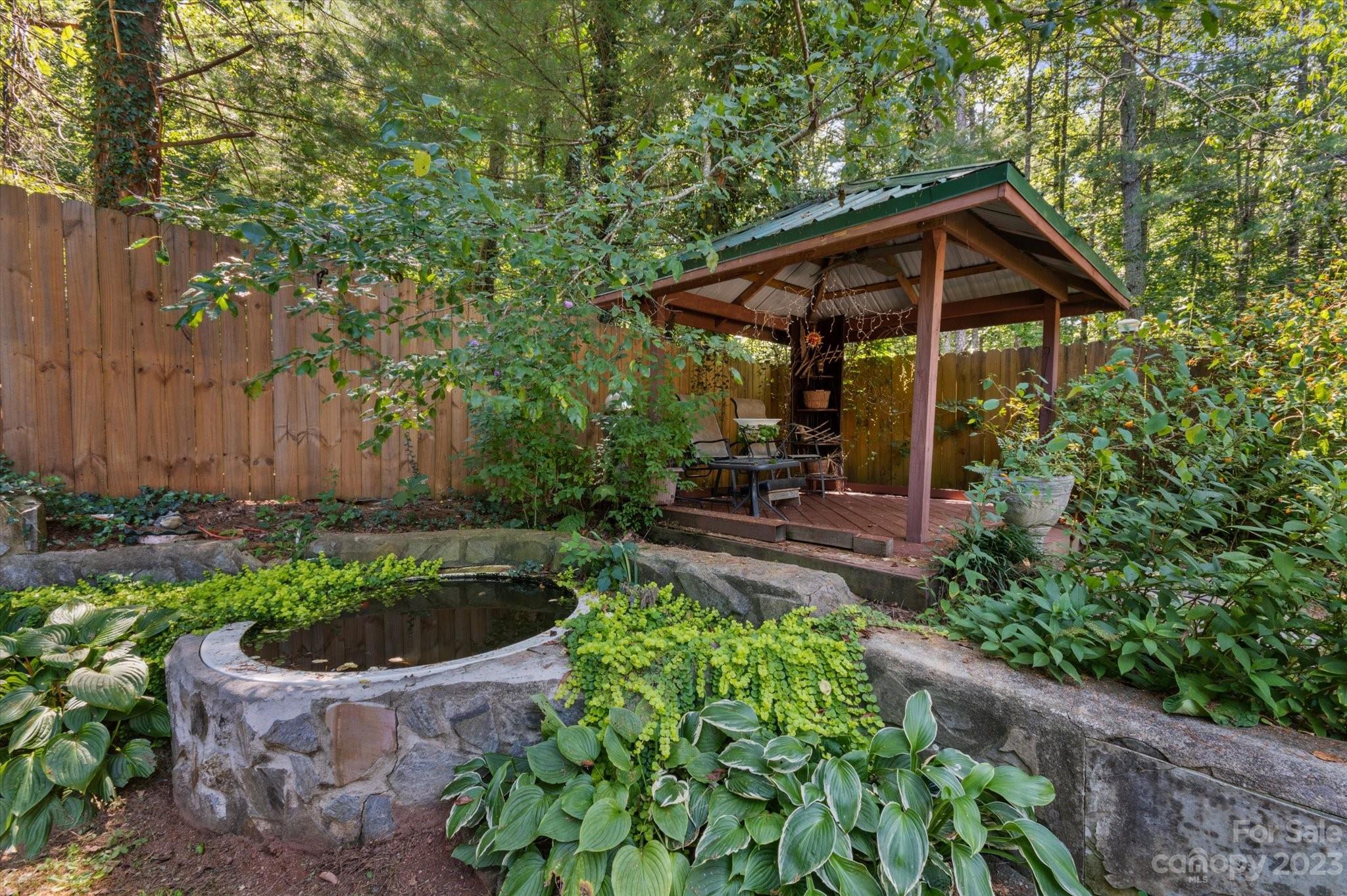 Mountain Shadows - Residential