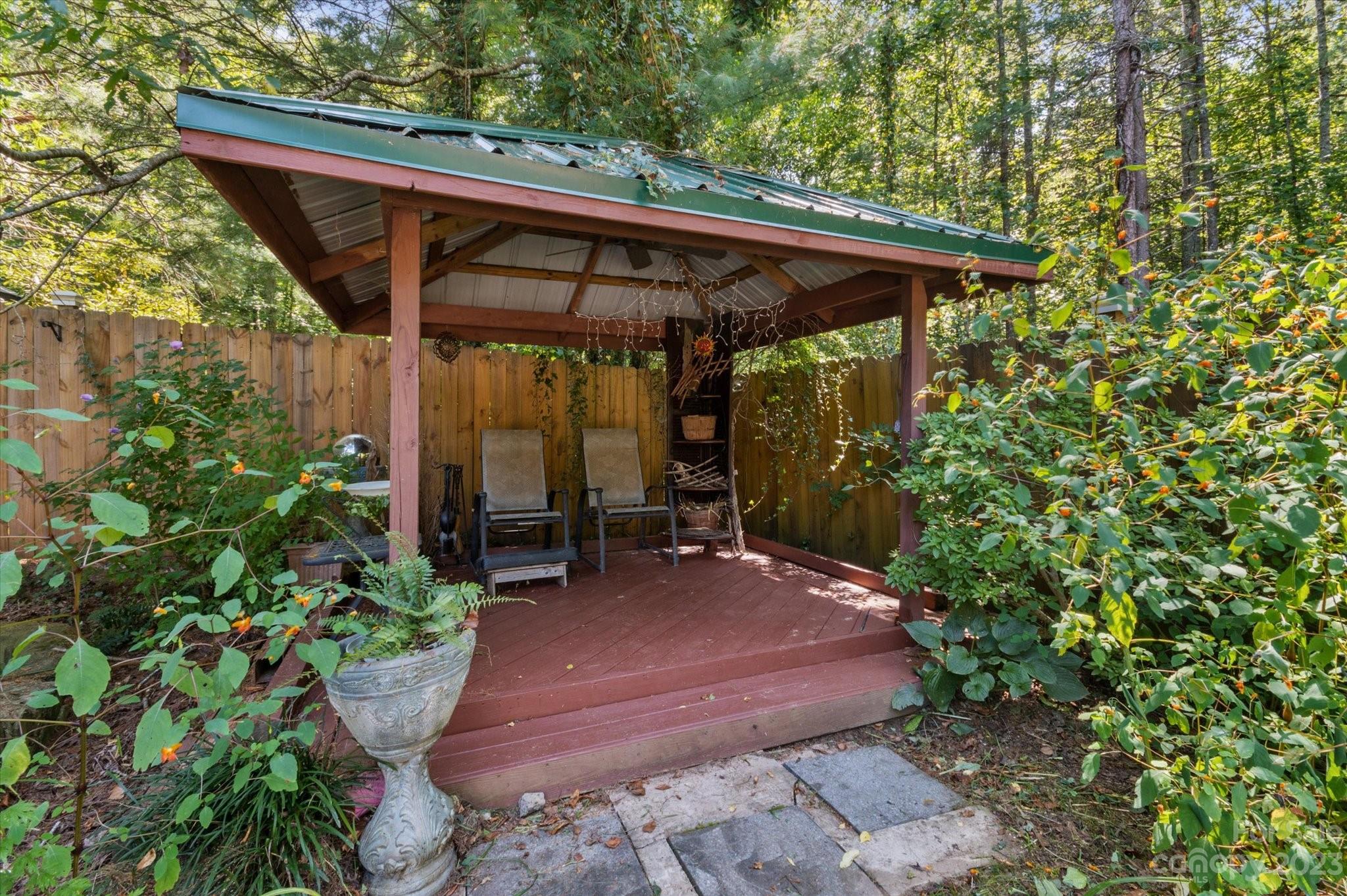 Mountain Shadows - Residential