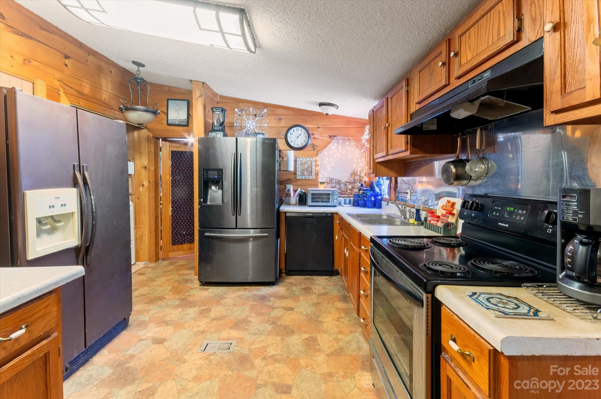 Mountain Shadows - Residential