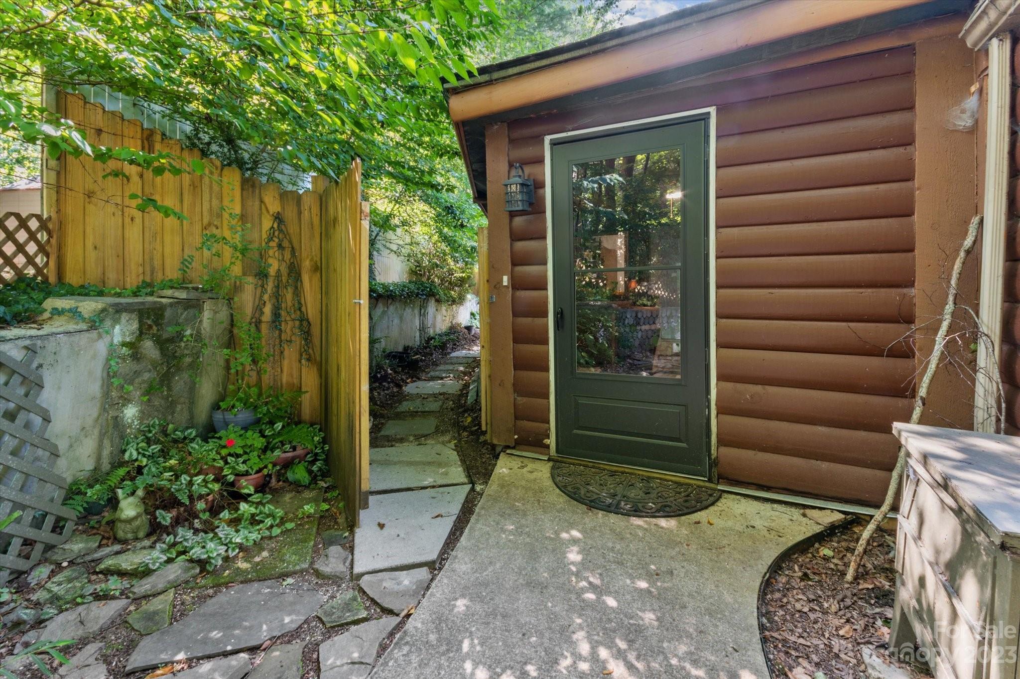 Mountain Shadows - Residential