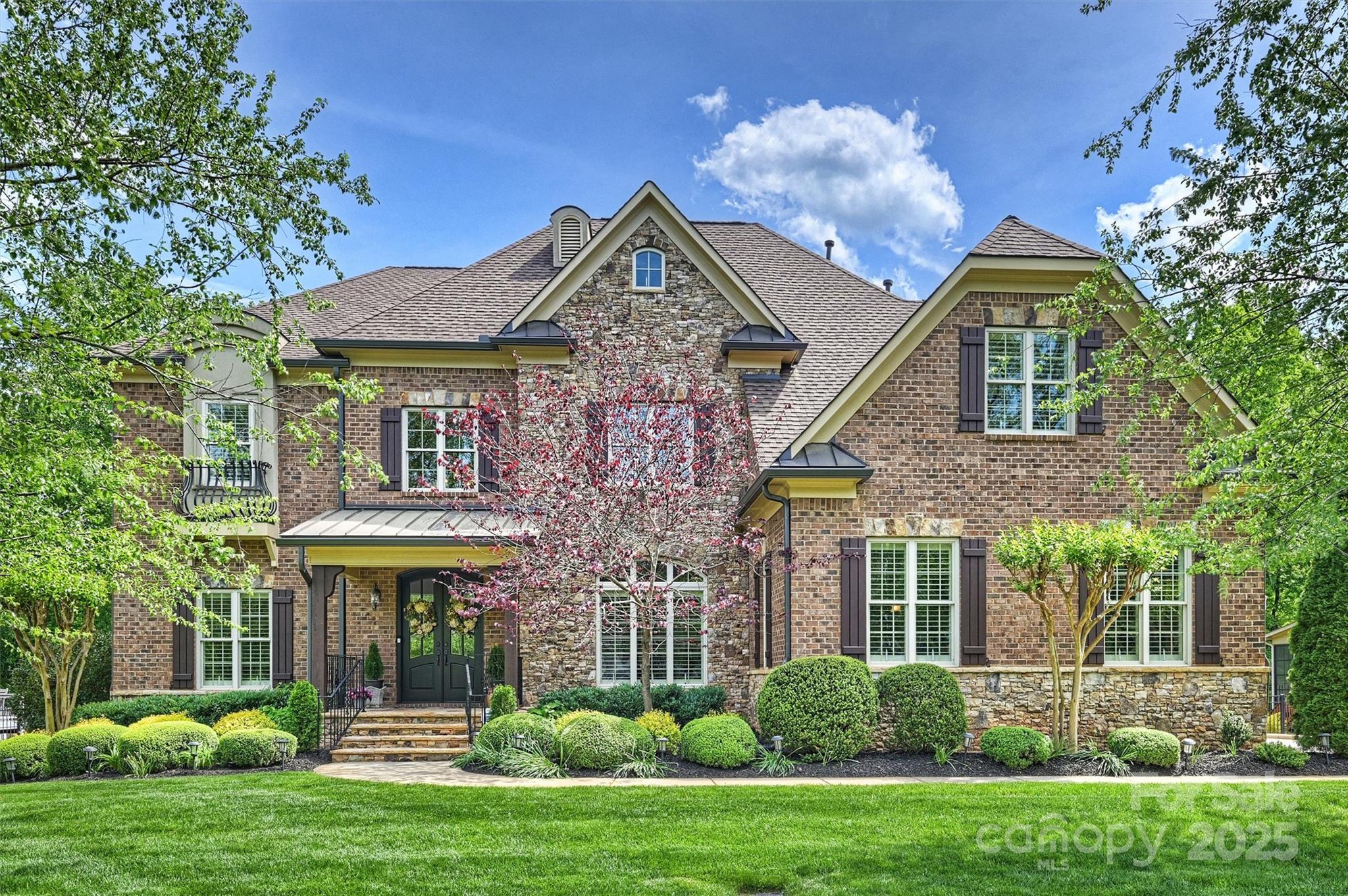 2001 Arundale Lane