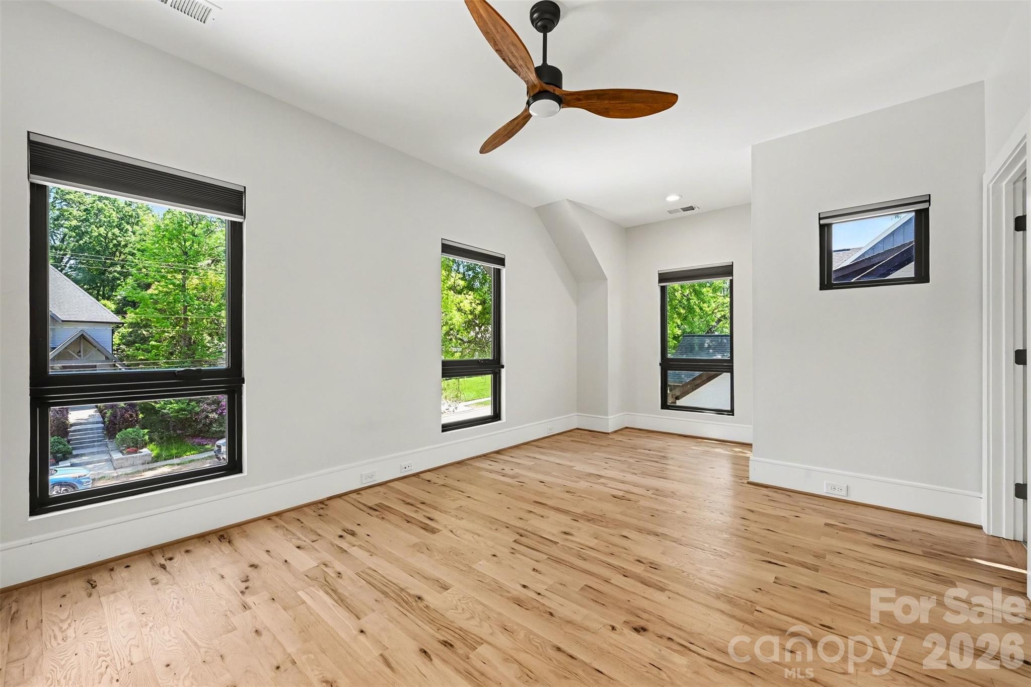 Villa Heights - Residential