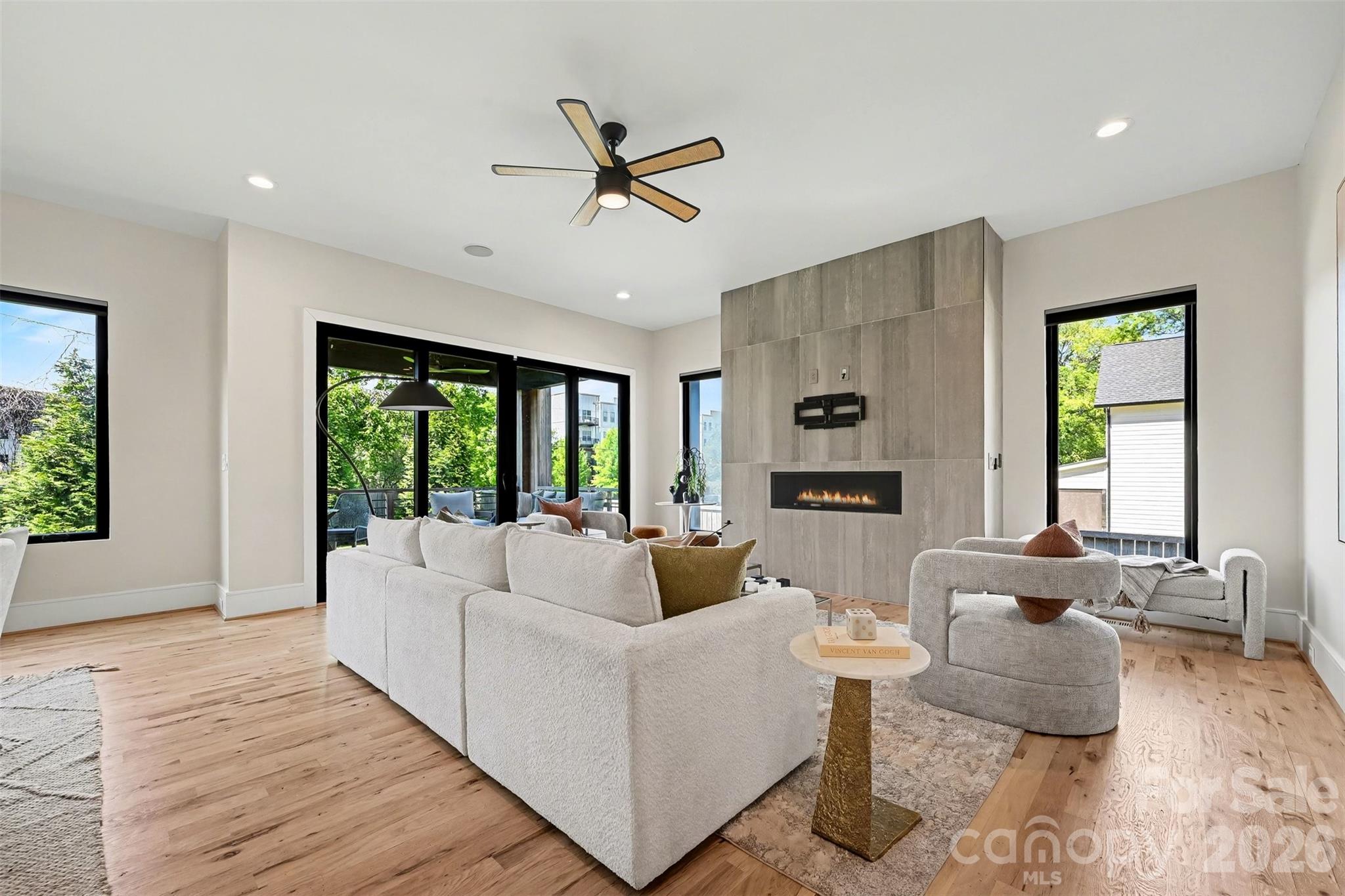 2333 Pinckney Avenue