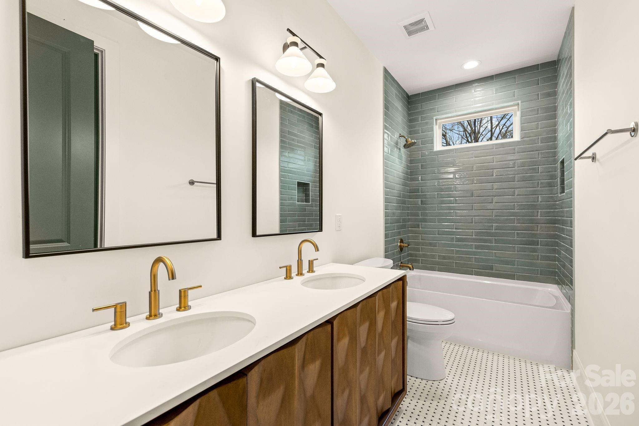 Oakhurst - Residential