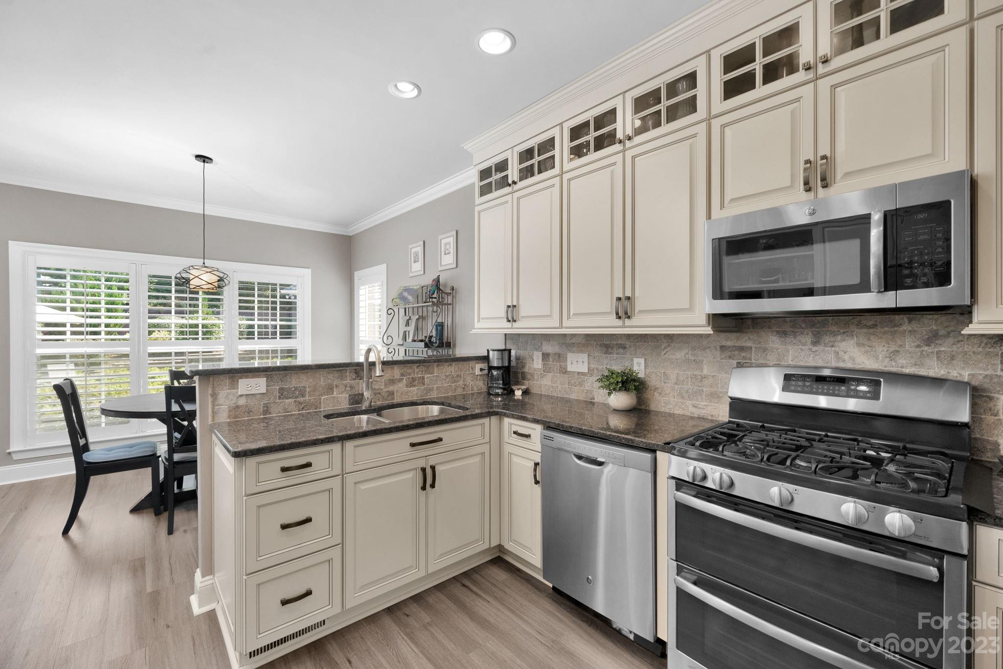 Stoney Creek - Residential