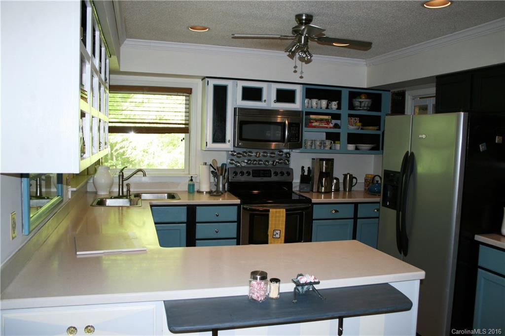 Wolf Laurel - Residential