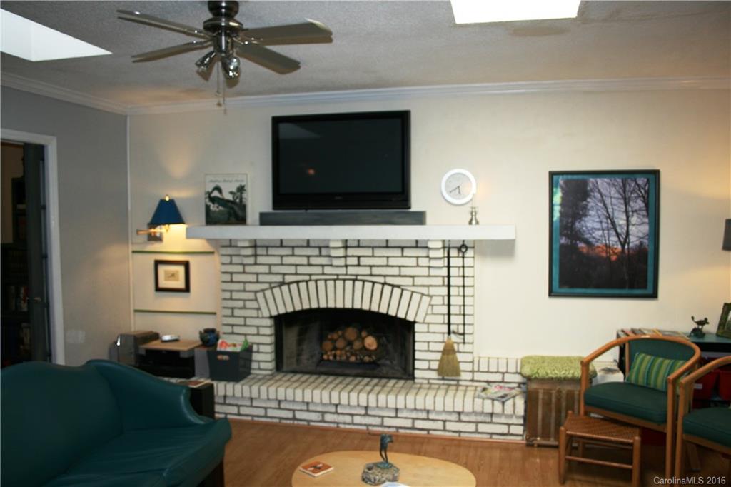 Wolf Laurel - Residential