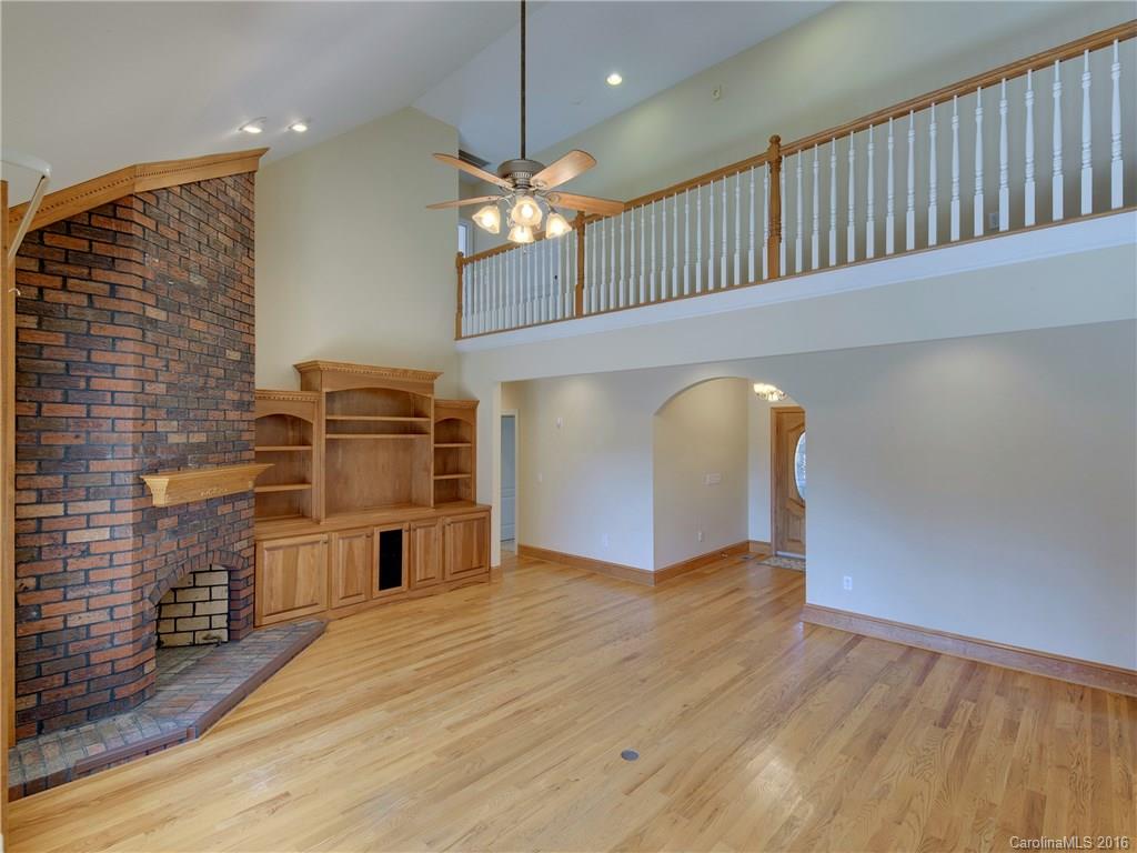 Old Oaks - Residential