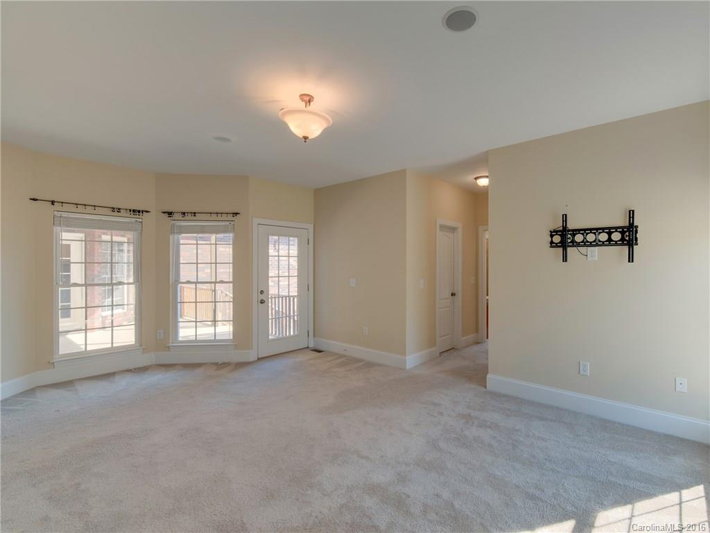 Old Oaks - Residential