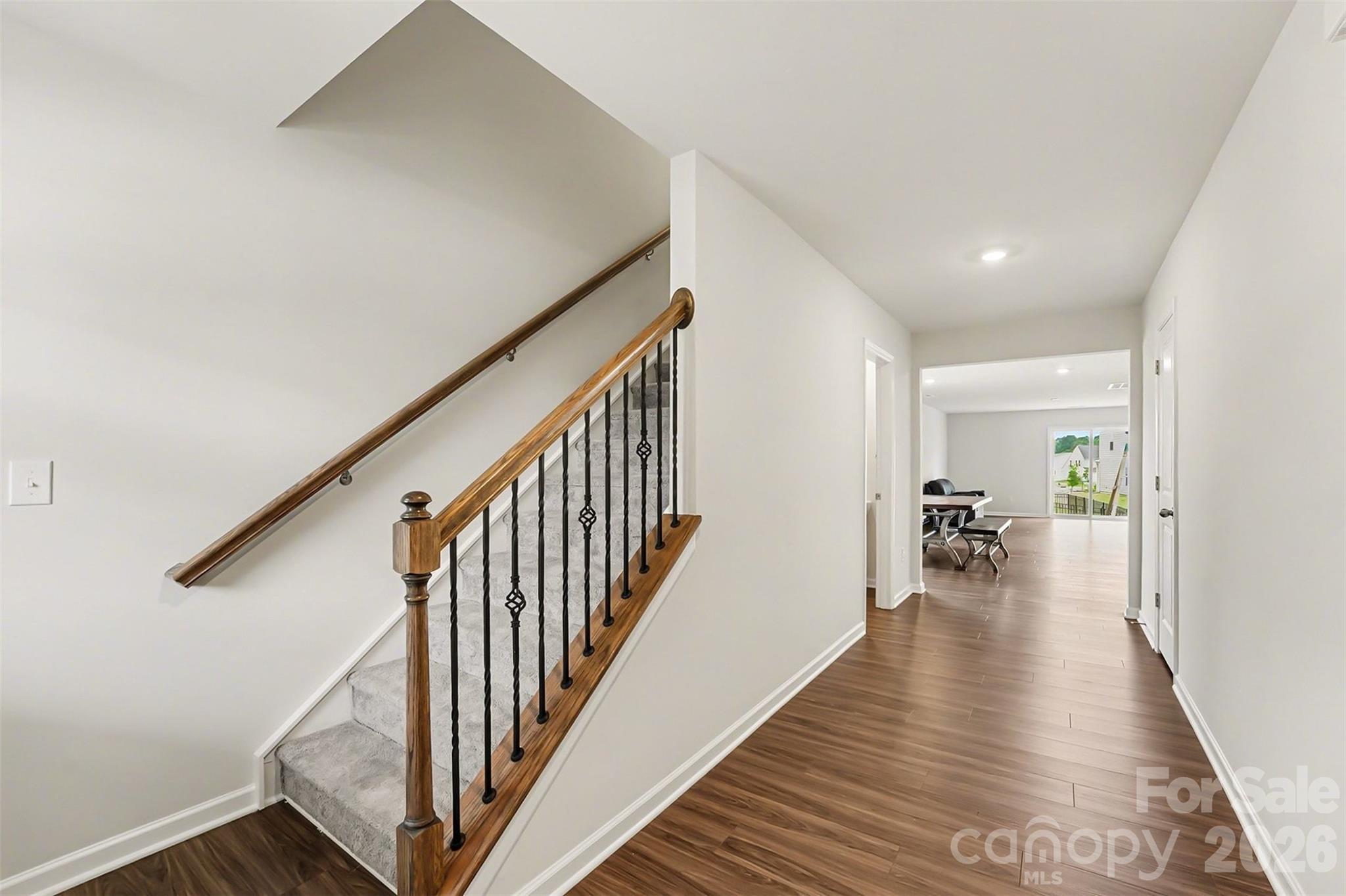 128 Hanging Rock Trail