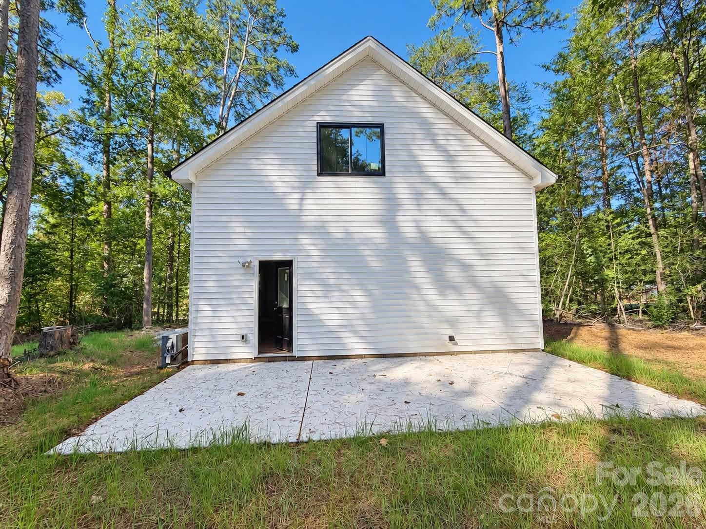 146 Hillcrest Road 1201