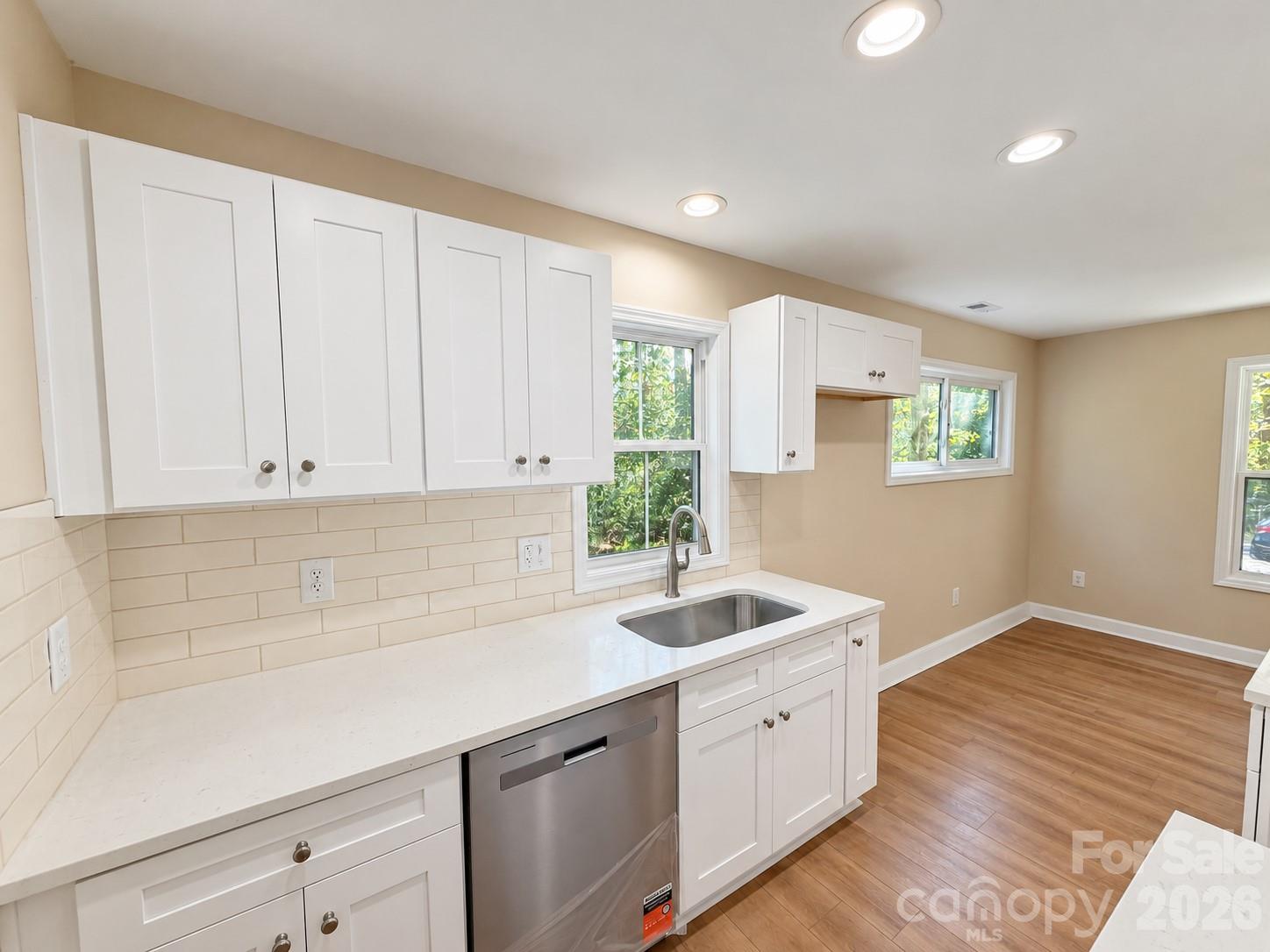 146 Hillcrest Road 1201