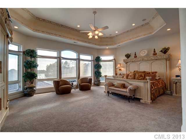 The Harbour At The Pointe - Residential