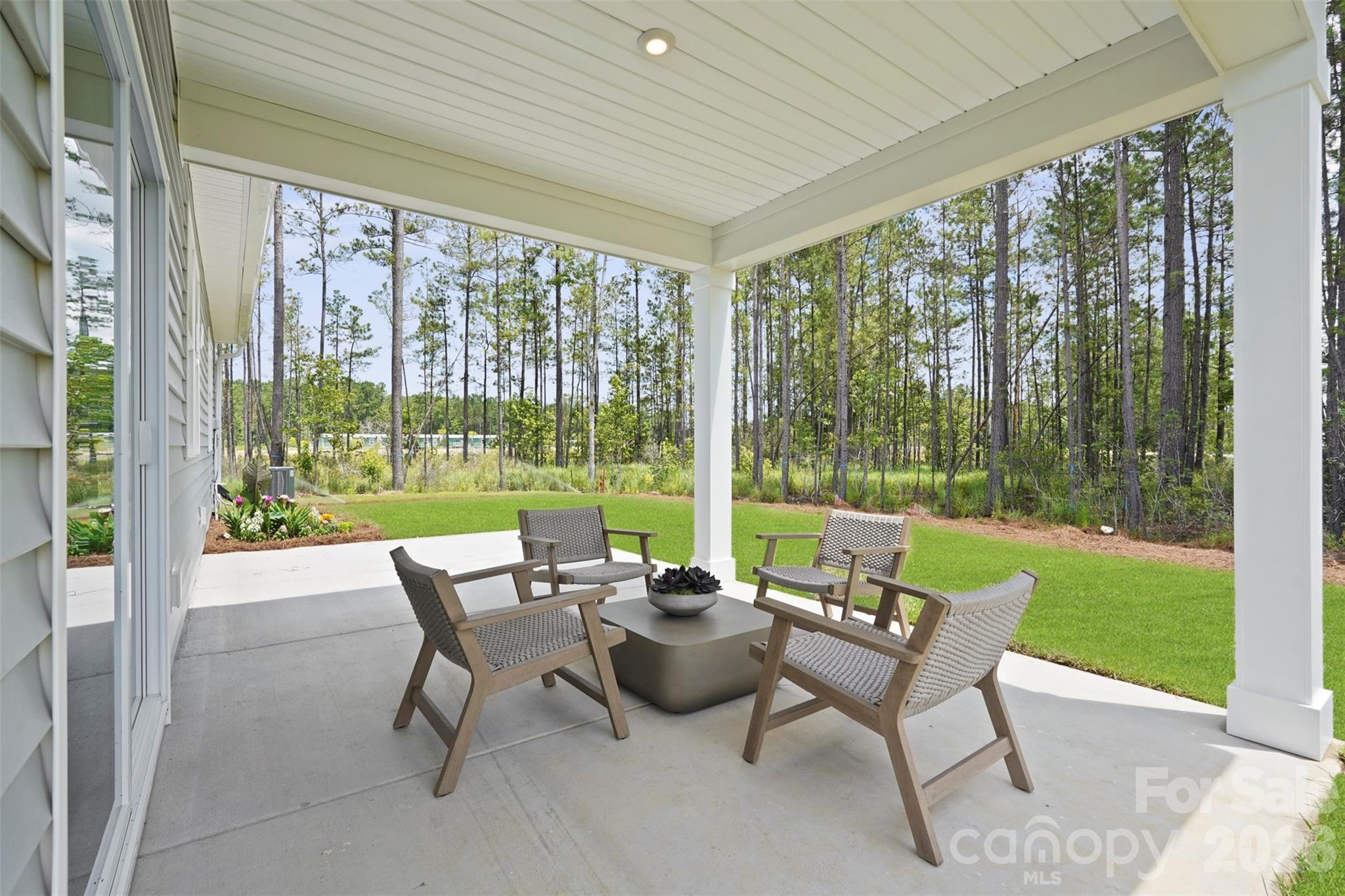 1144 Grebe Road