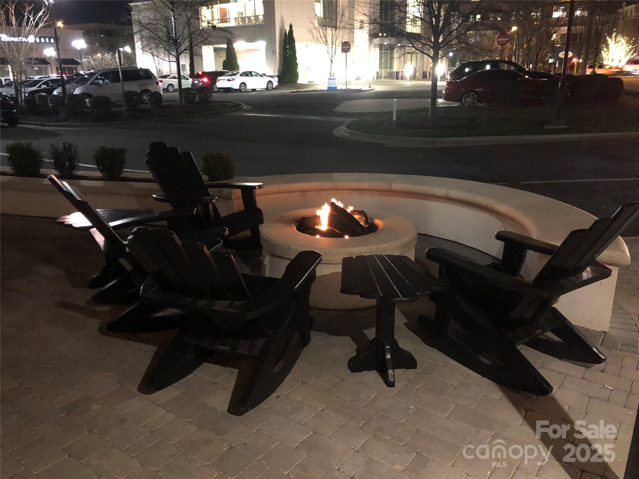 The Waterfront Club - Land