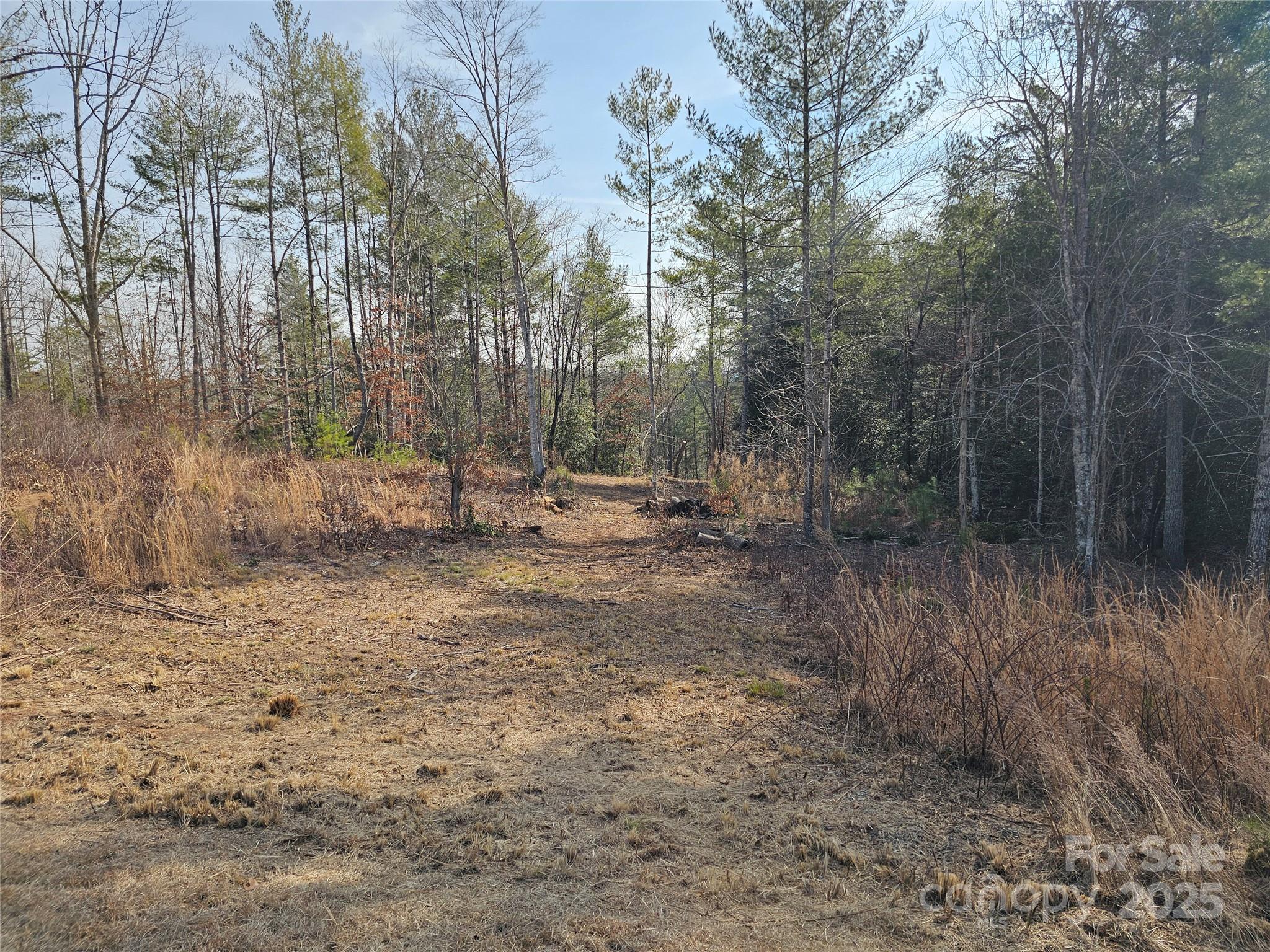 The Waterfront Club - Land