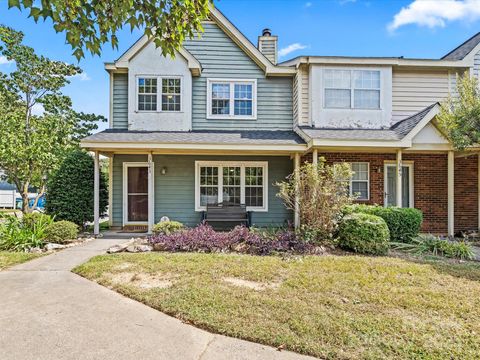 3643 Huyton Court Charlotte NC 28215