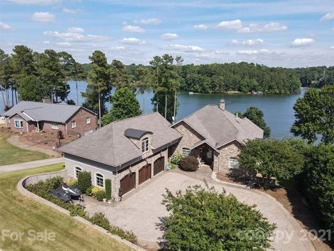 A home in Hickory