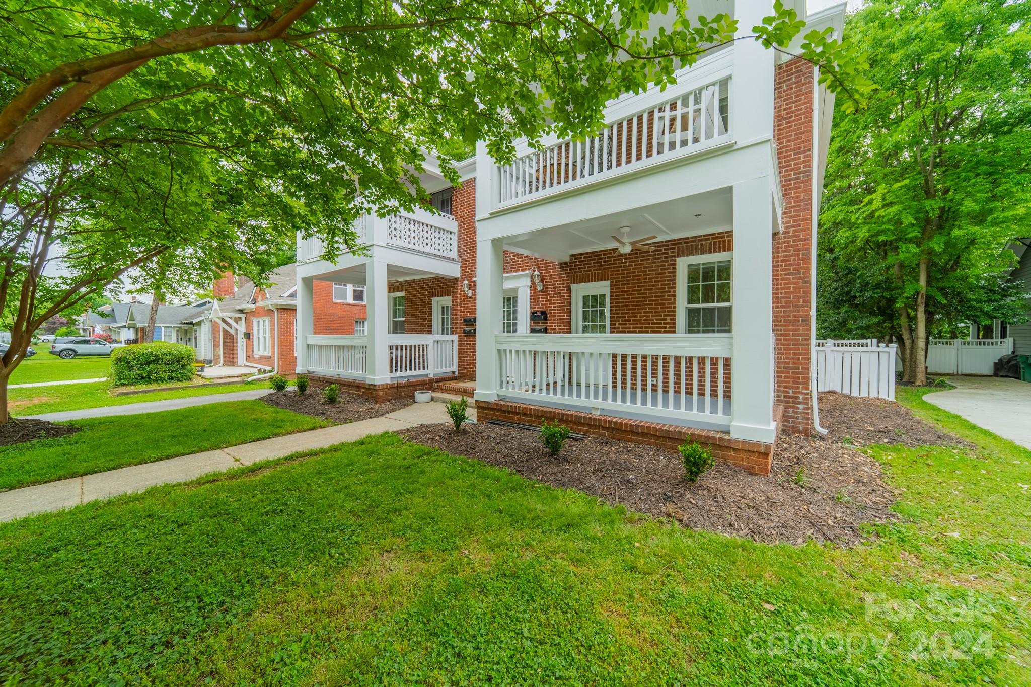 Wesley Heights - Residential Income