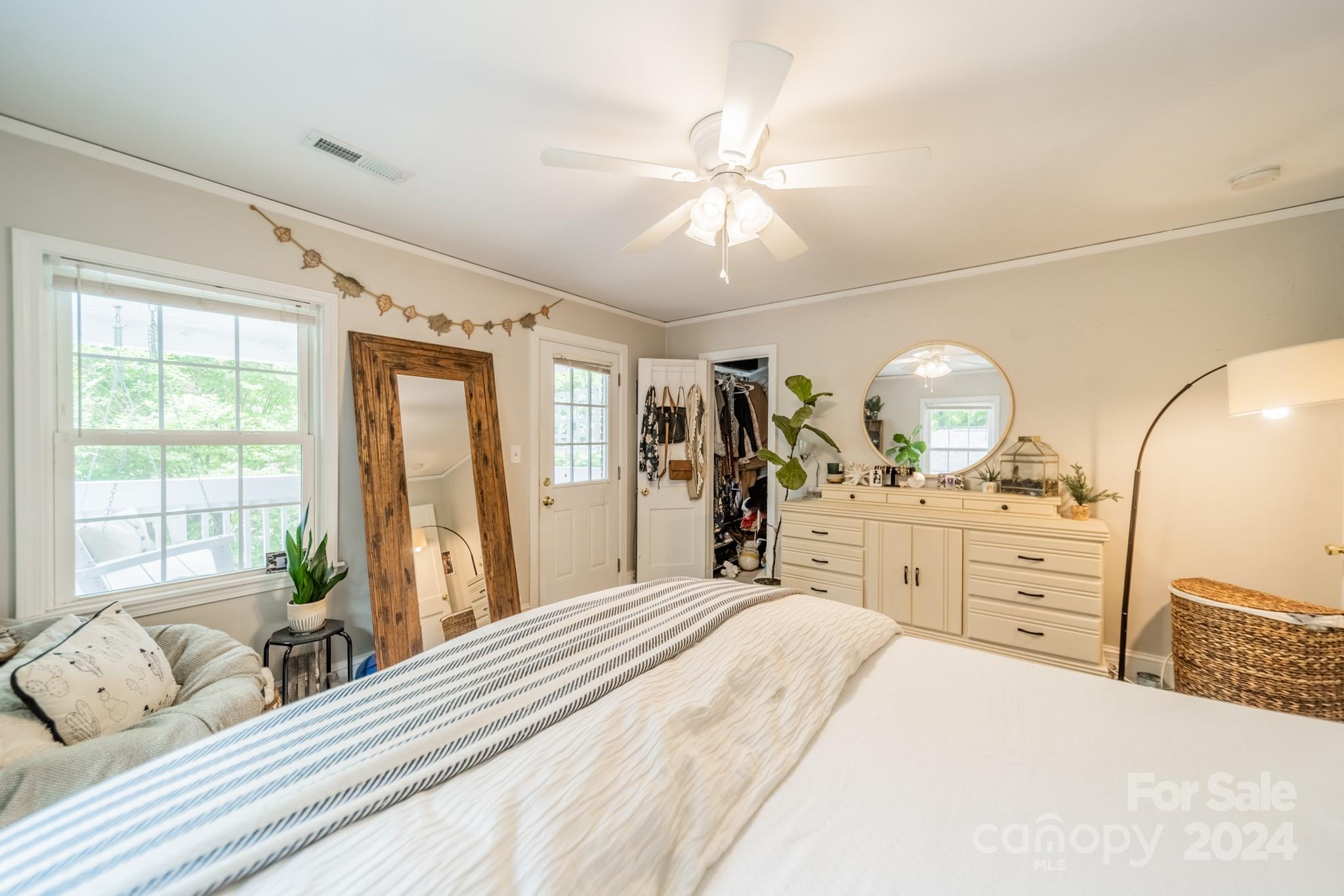 Wesley Heights - Residential Income