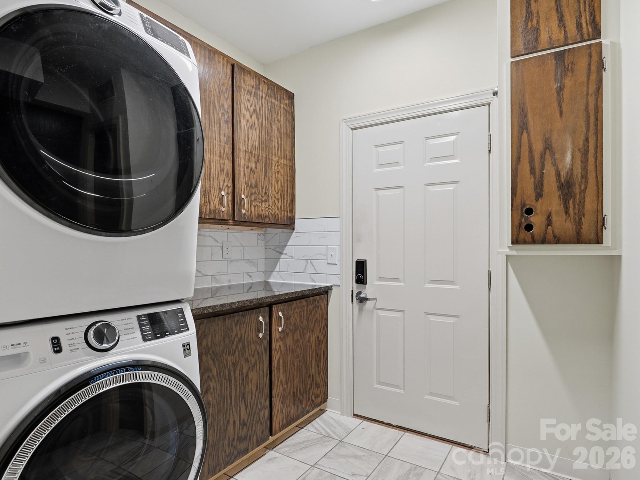 Cane Pointe - Residential