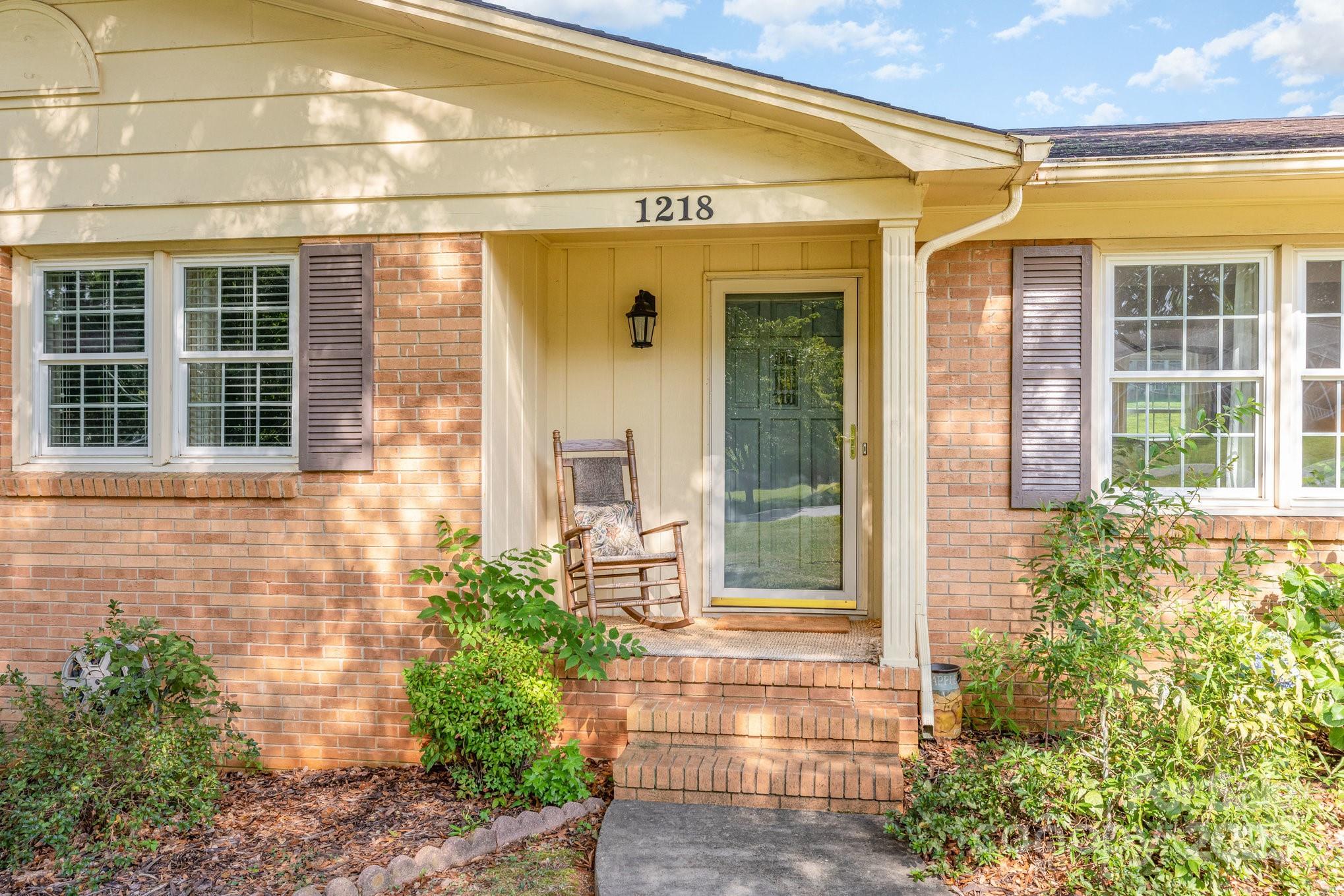 1218 Westwood Drive