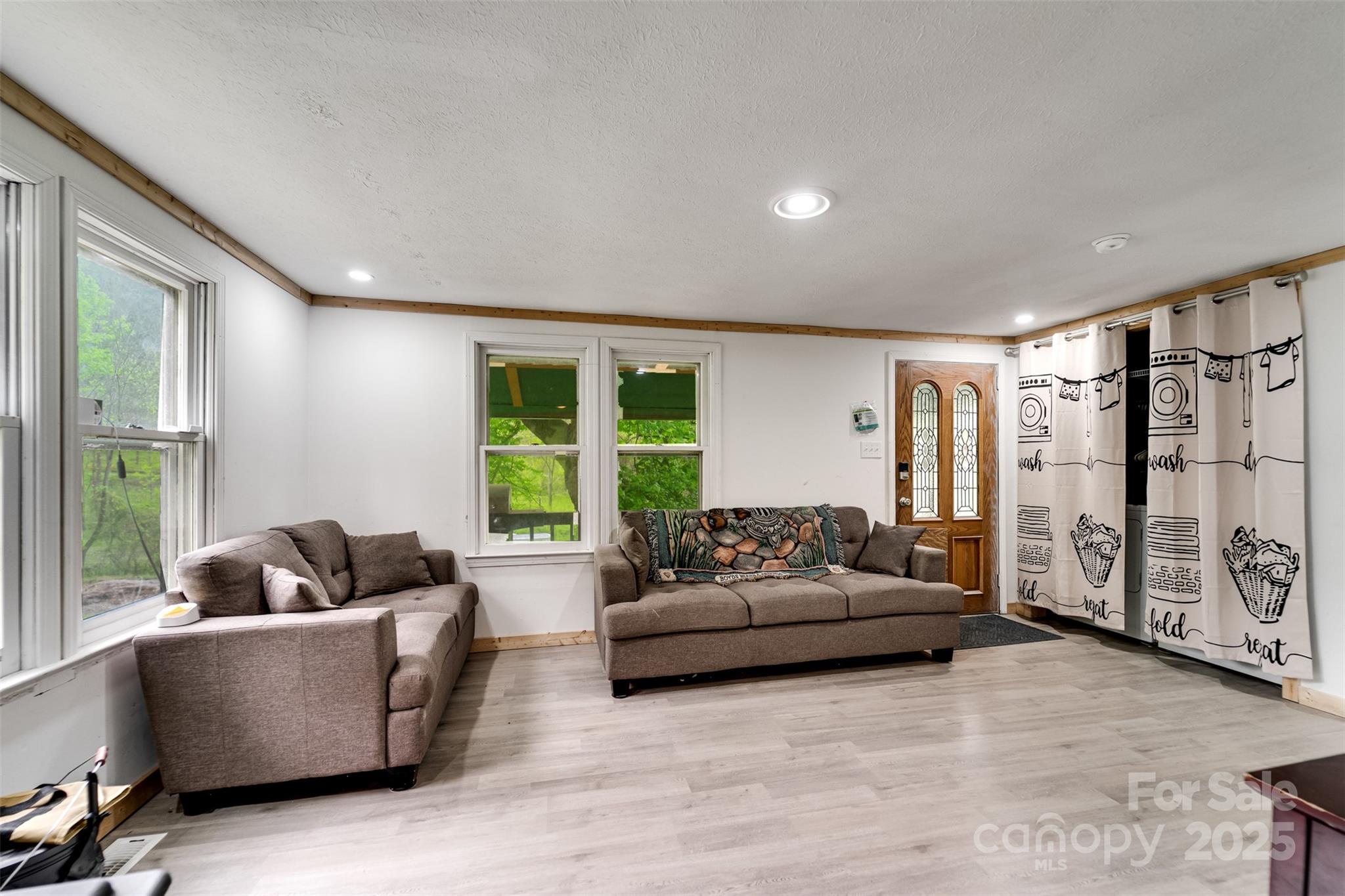 387 Sheep Rock Cove Road