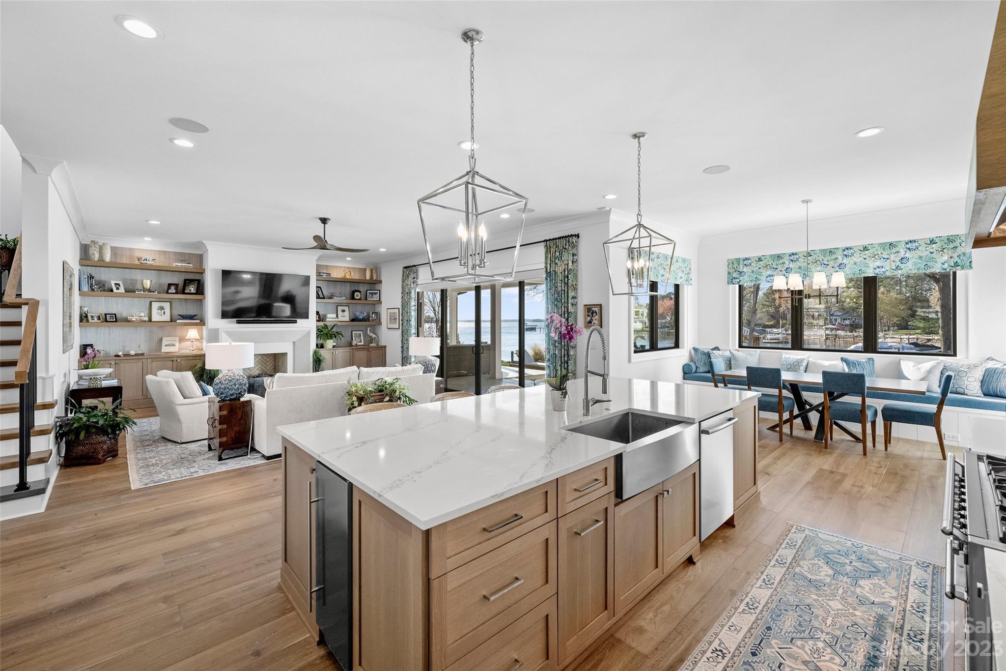 Country Club Shores - Residential