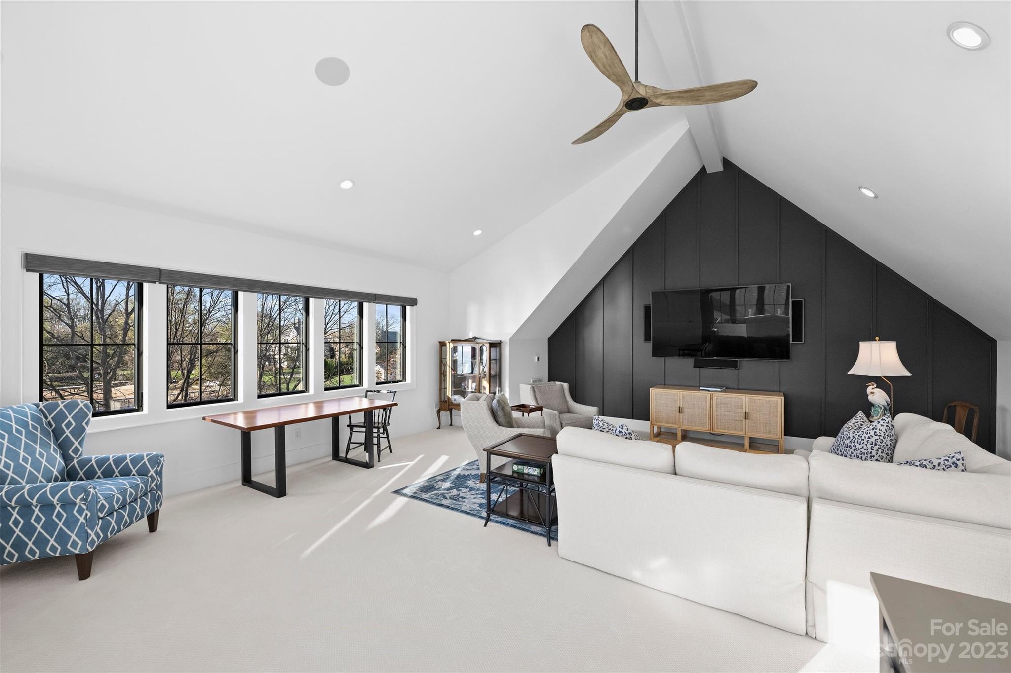 Country Club Shores - Residential