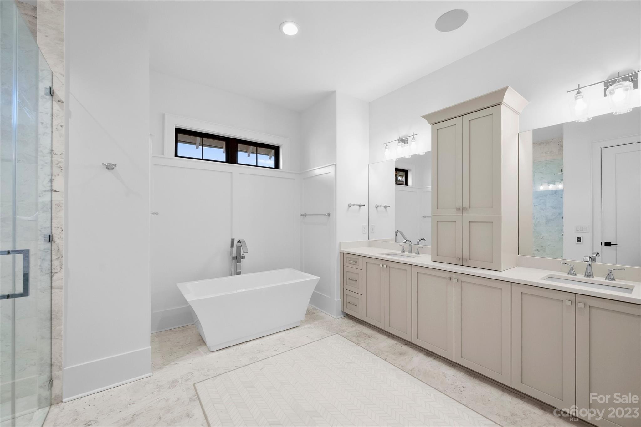 Country Club Shores - Residential