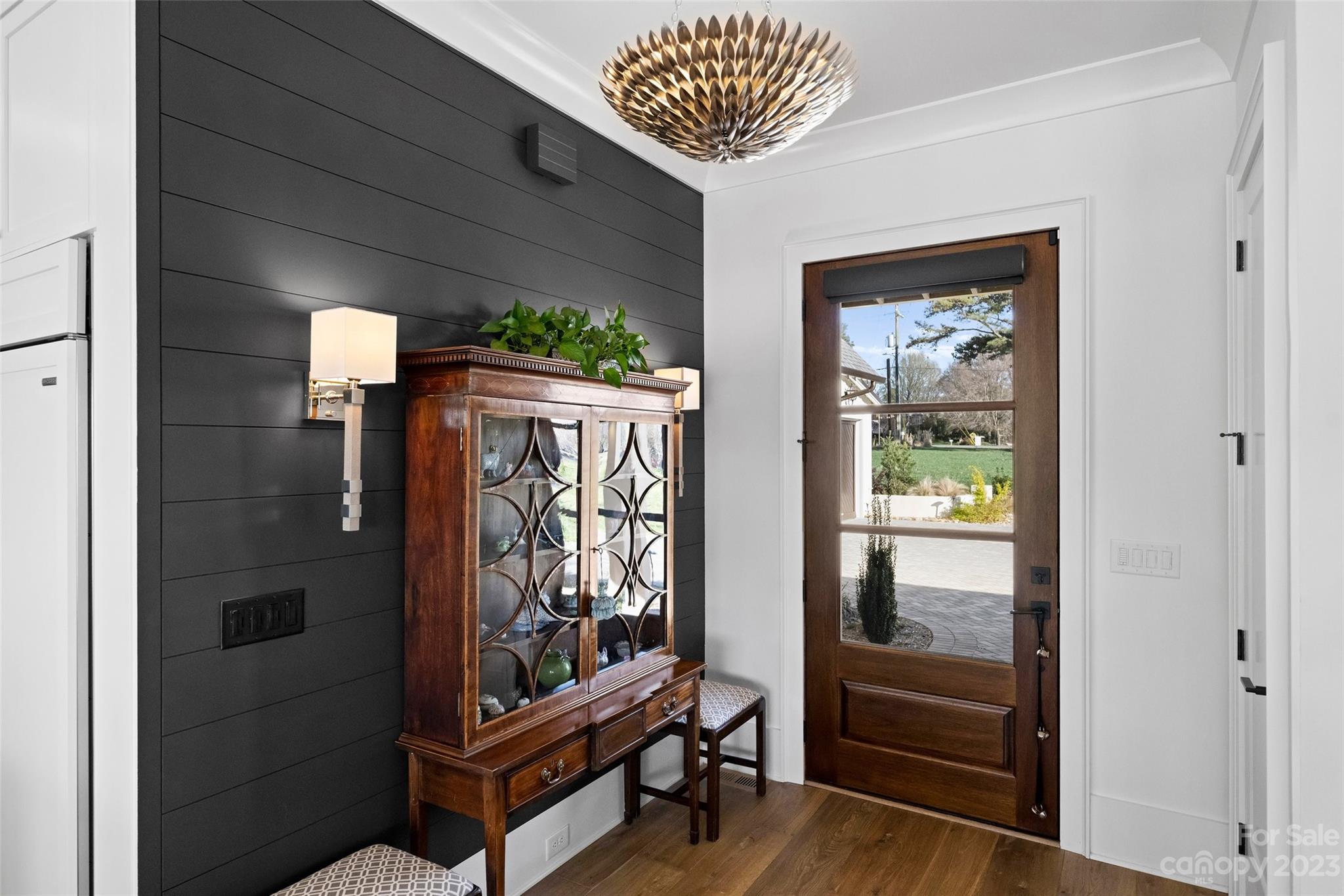 Country Club Shores - Residential