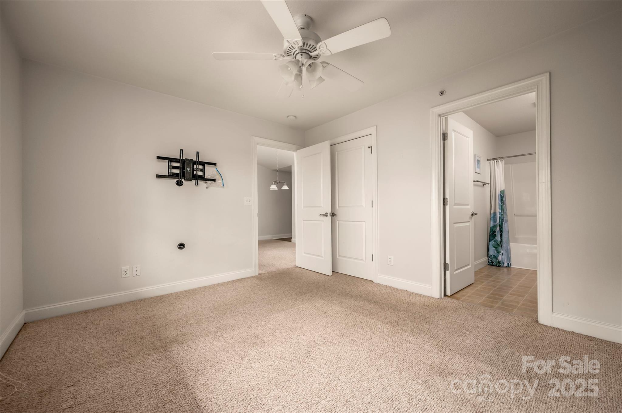 Fox Glen Condominium - Residential