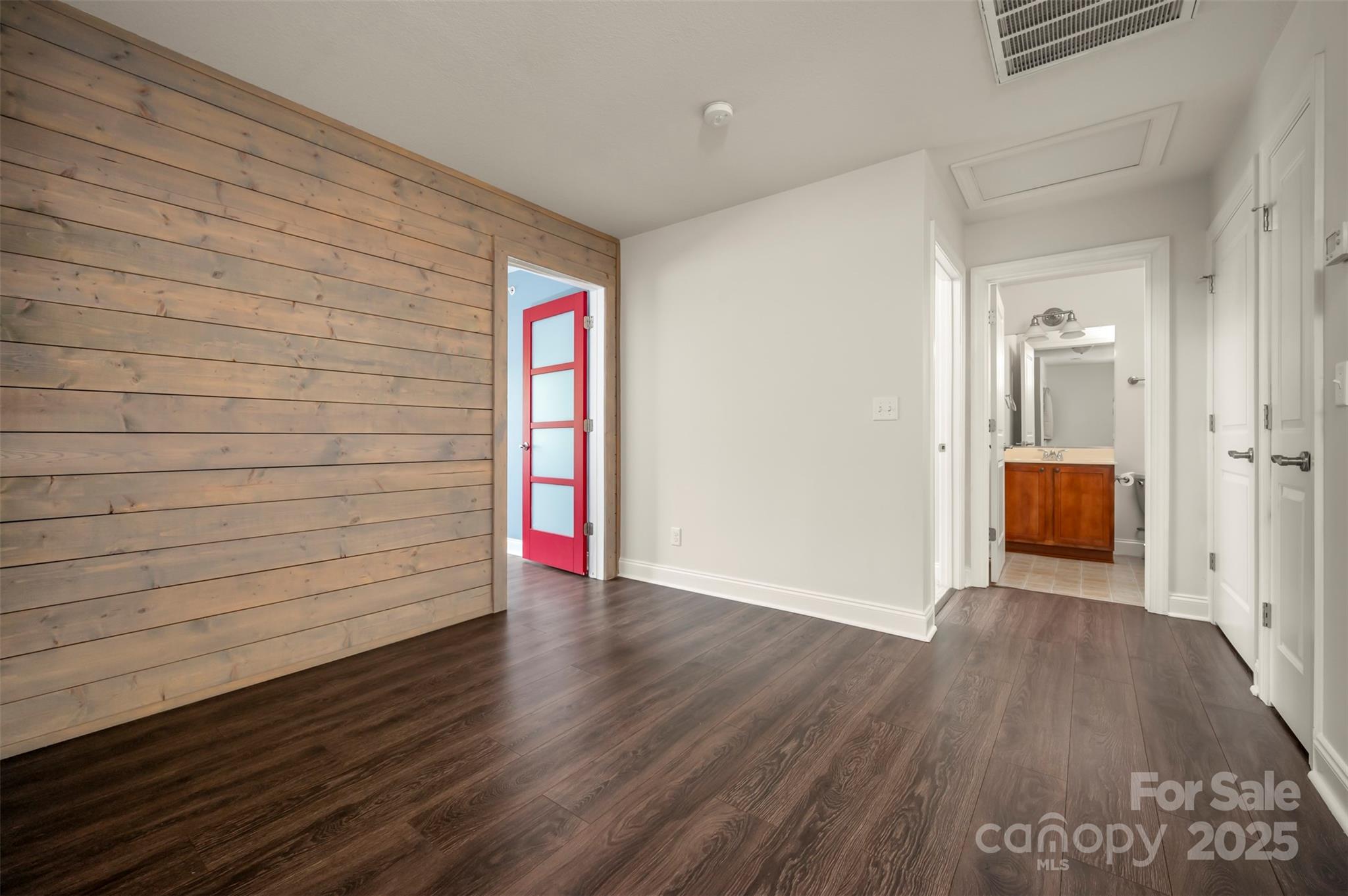 20 Foxden Drive 301