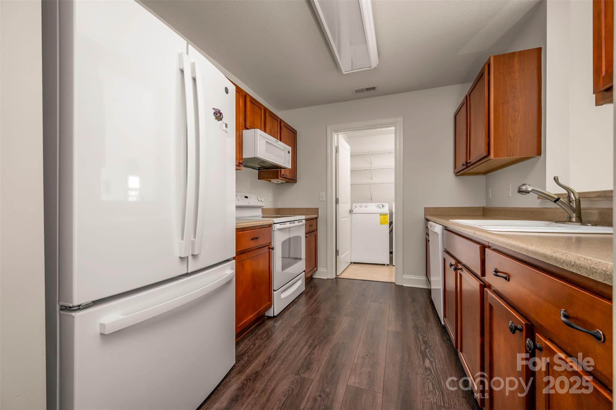 Fox Glen Condominium - Residential