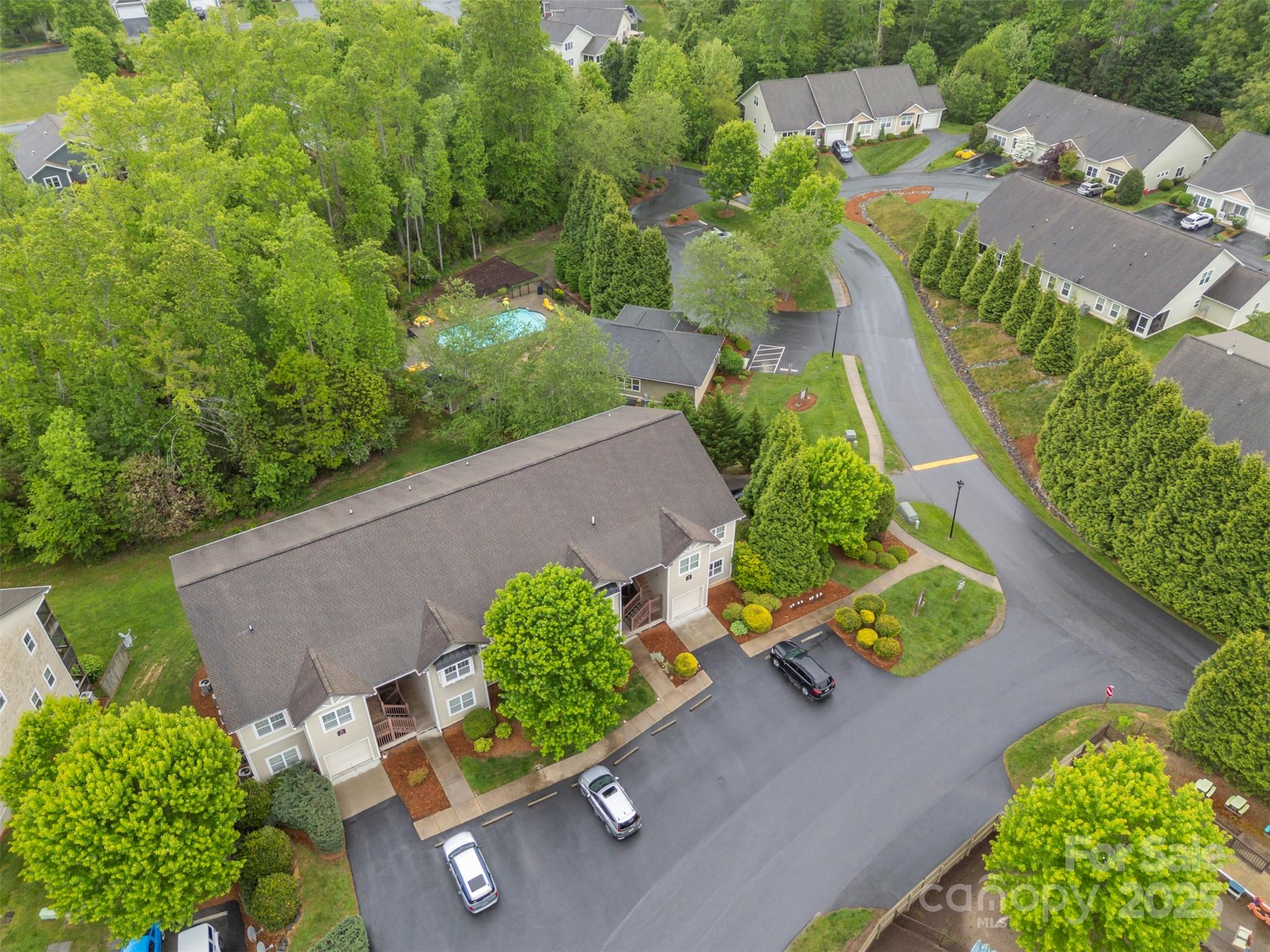 Fox Glen Condominium - Residential