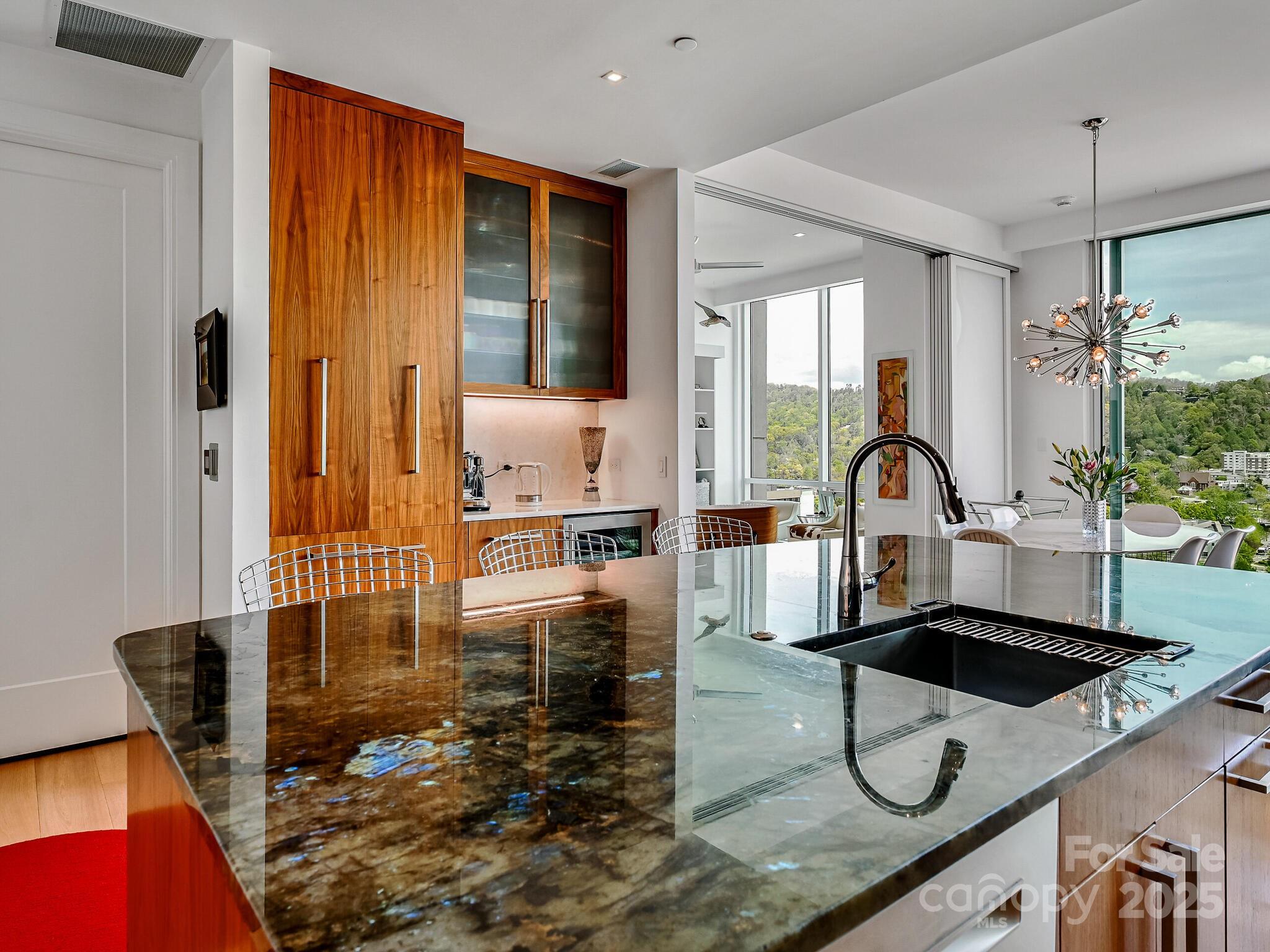 7 Patton Avenue Unit 1503