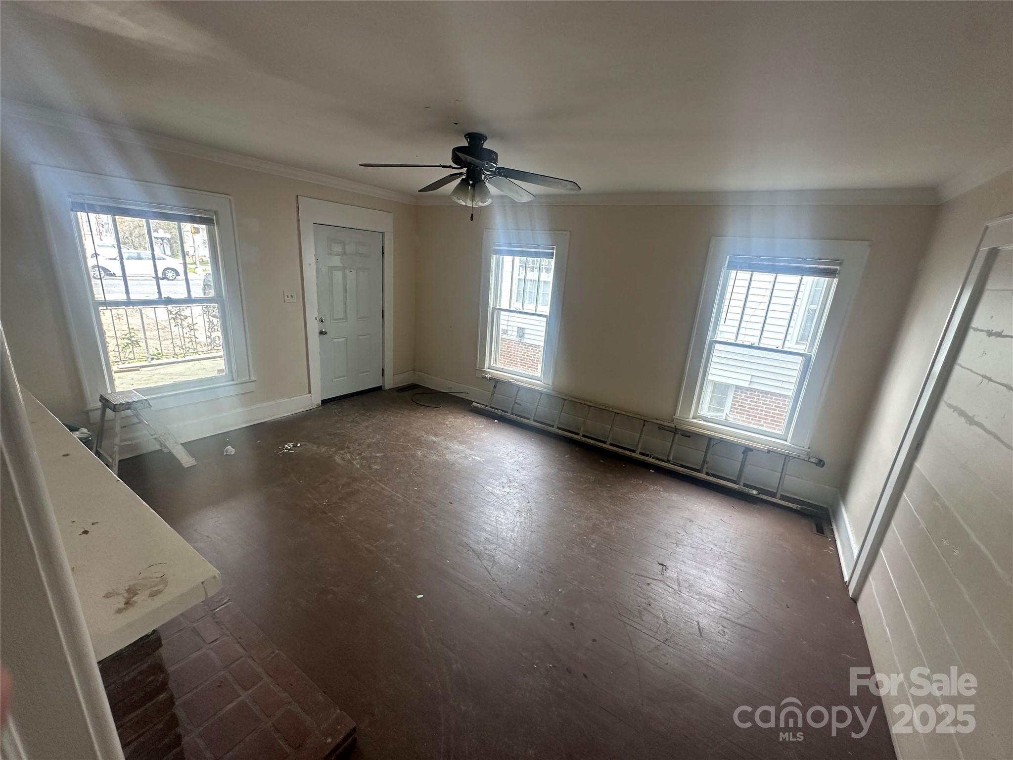 2503,2505,2507,2509,2511 Chapel Hill Road