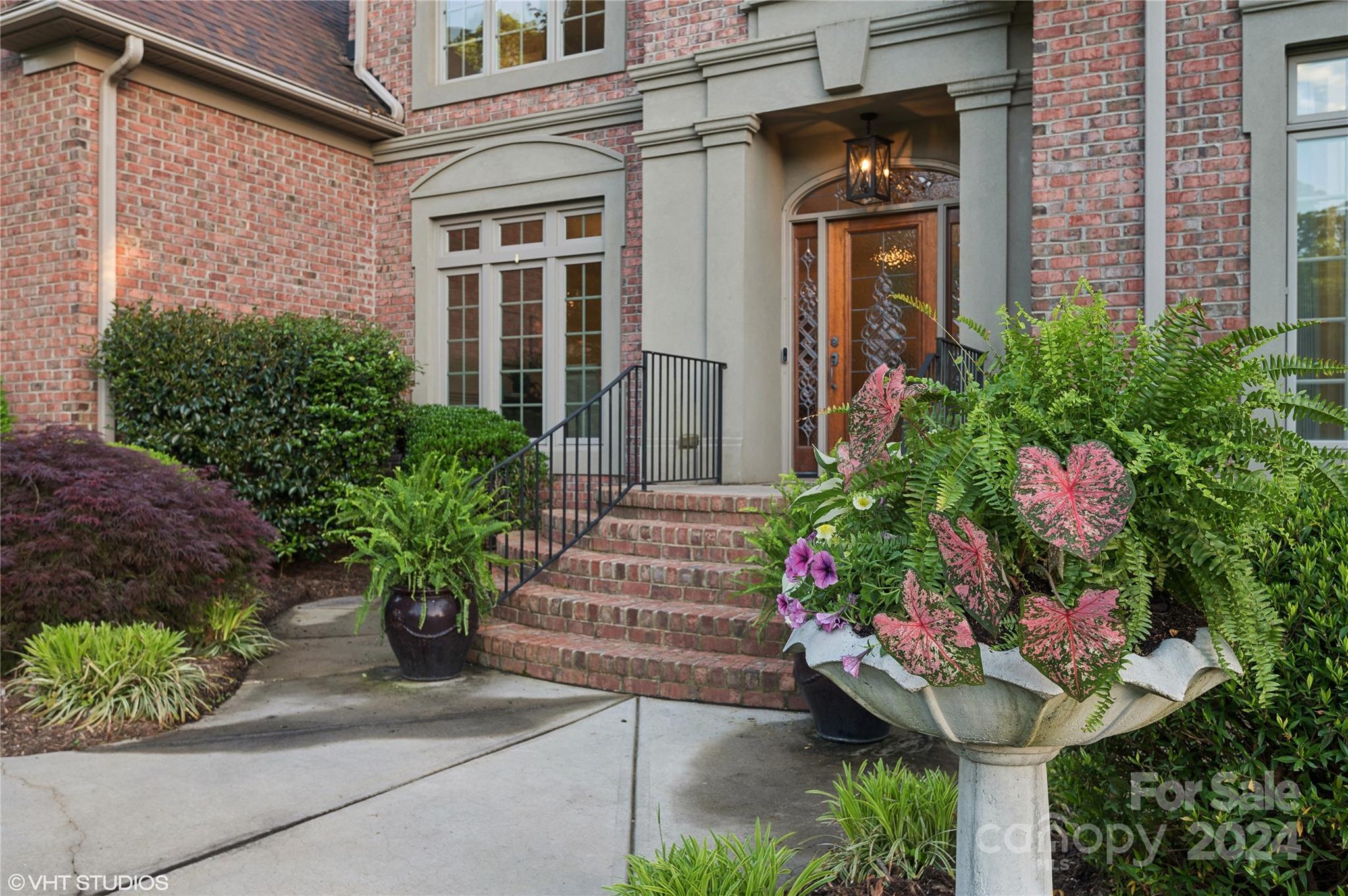 Water Edge - Residential