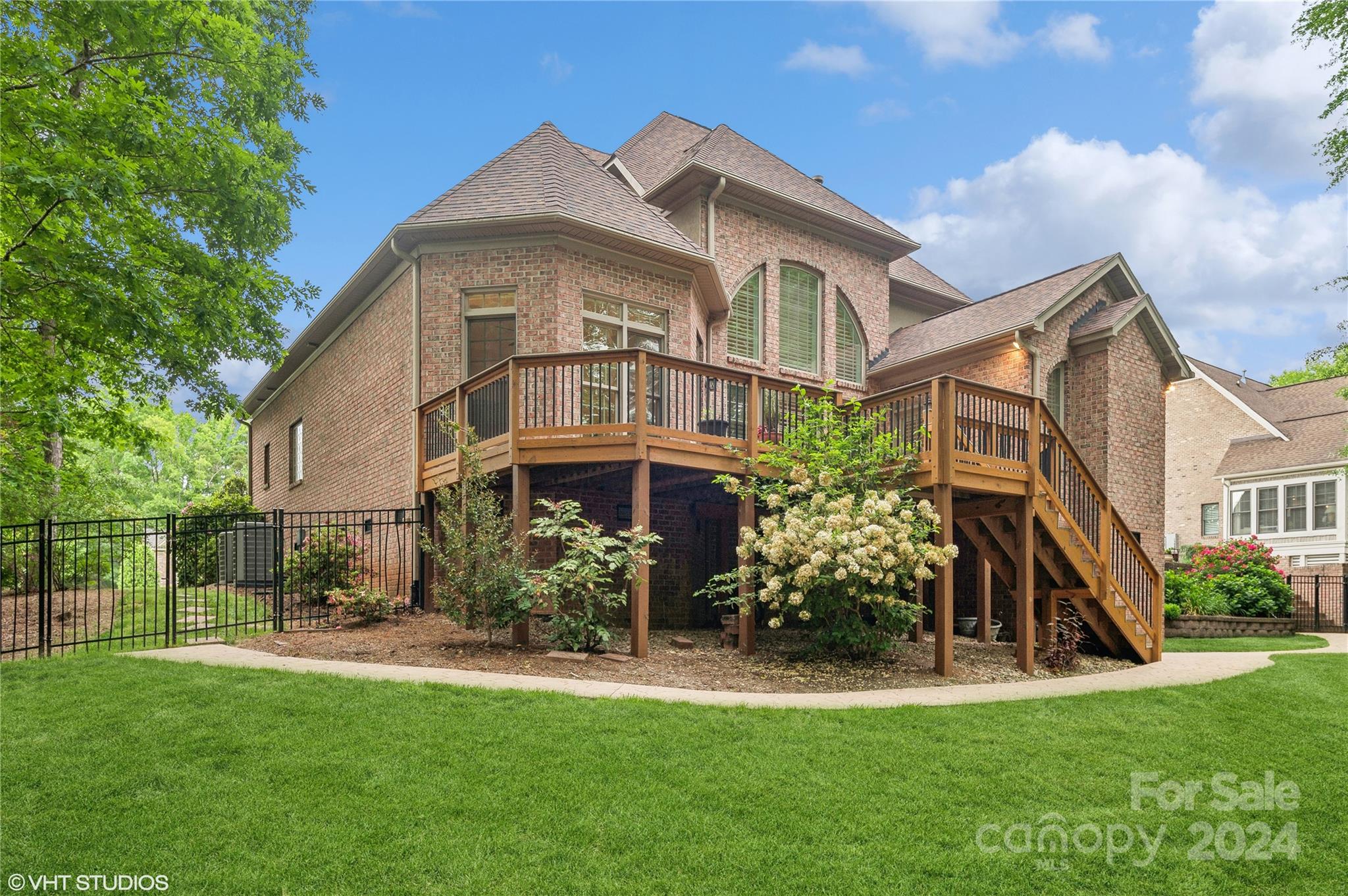 Water Edge - Residential