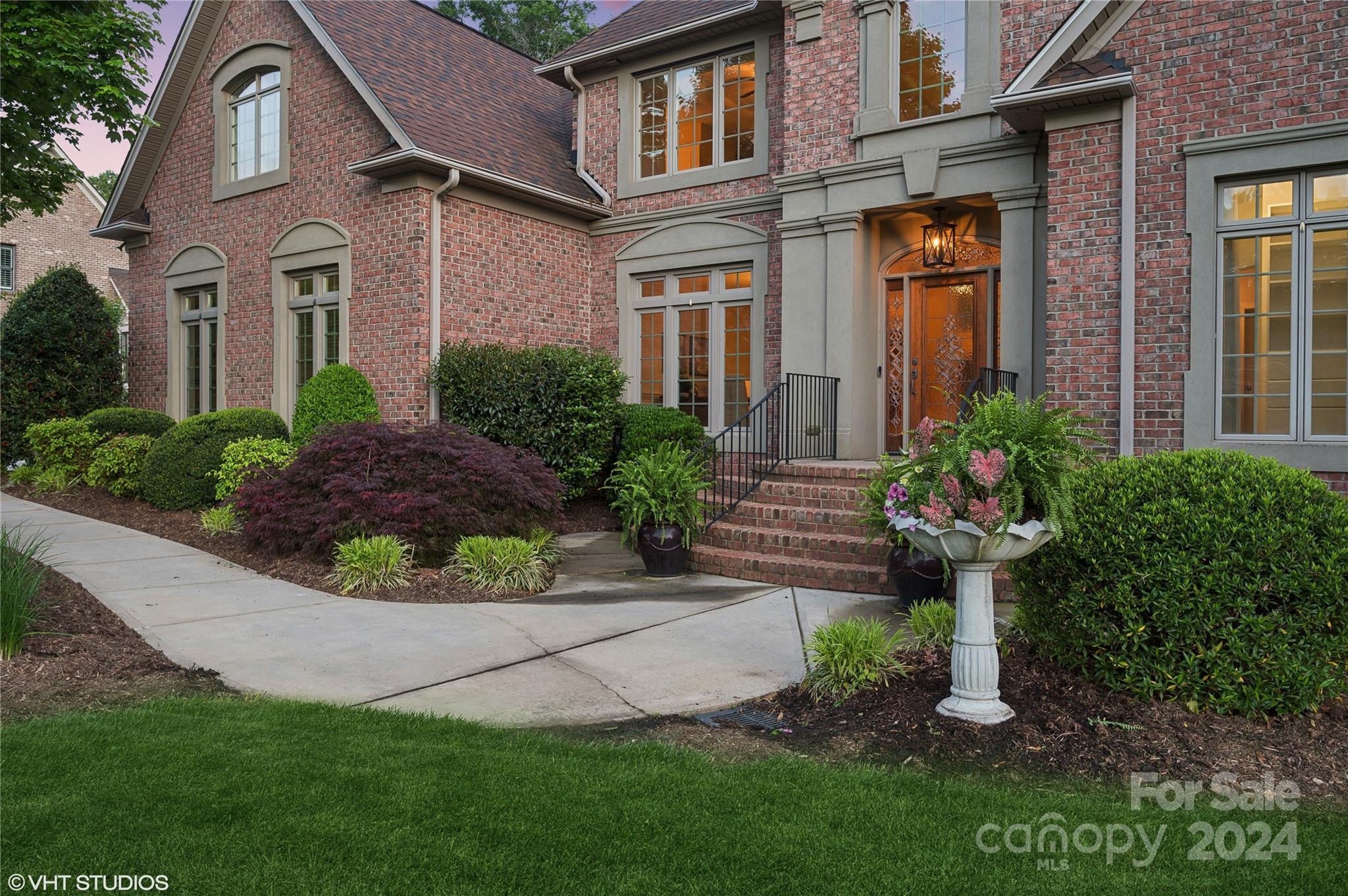 Water Edge - Residential