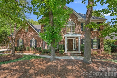 Photo of 2401 Flagstick Drive, Matthews, NC 28104 (MLS # 4421342)