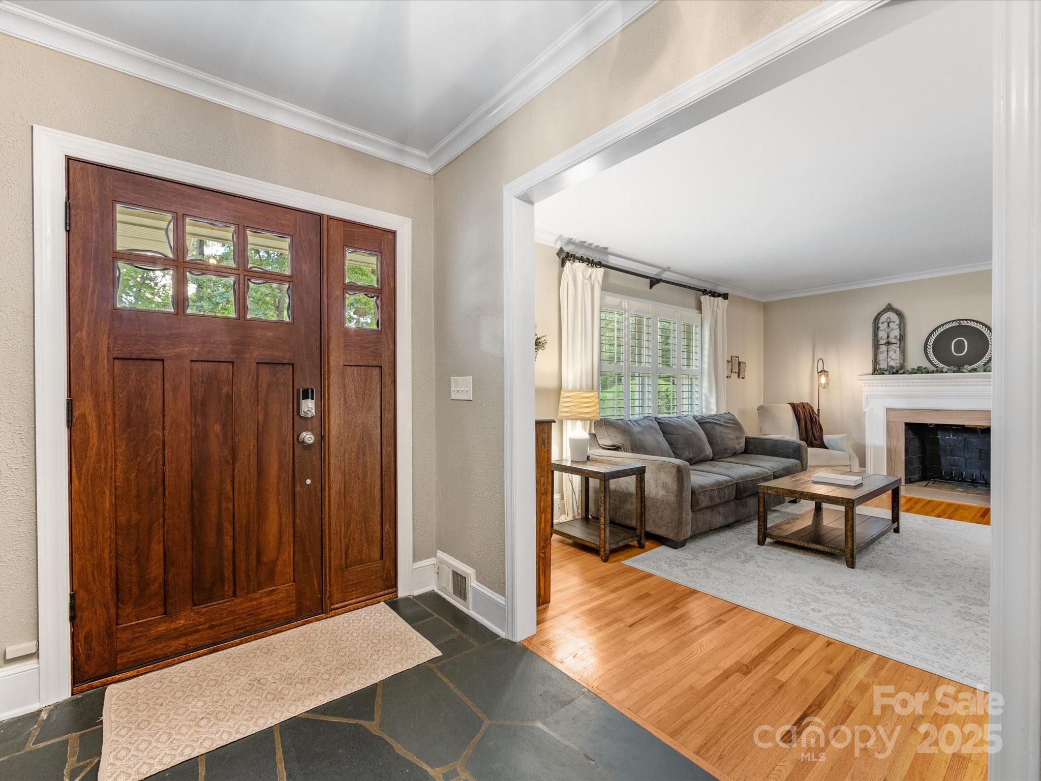 121 Glen Oaks Road