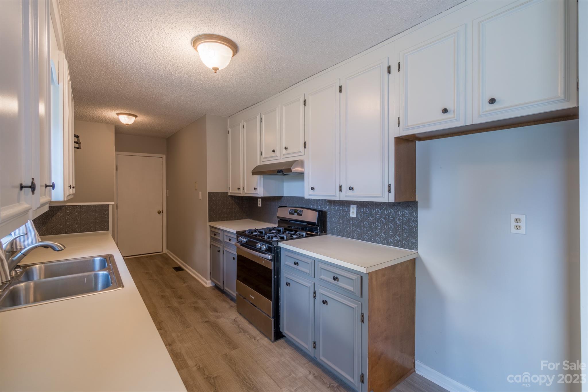 Friar Manor - Residential