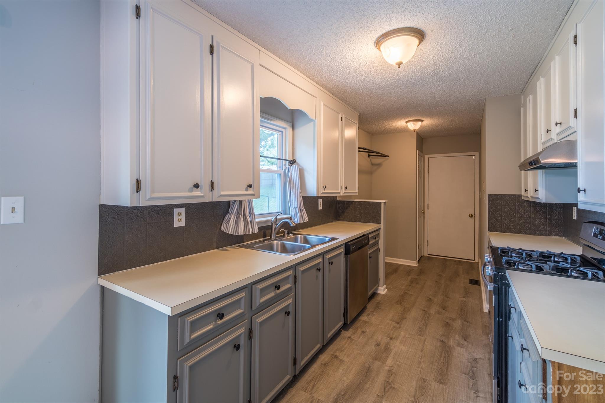 Friar Manor - Residential