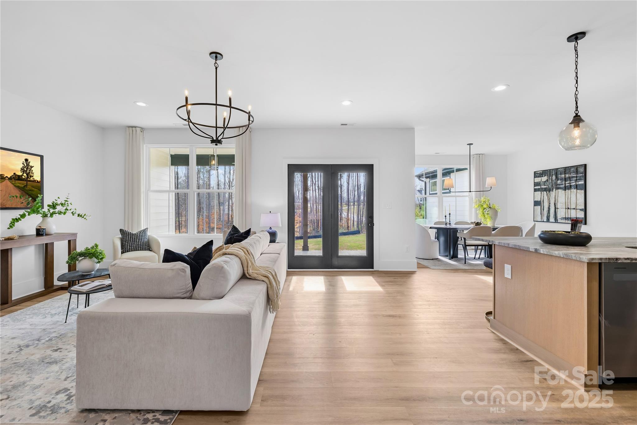 Sanders Landing - Residential